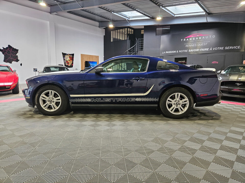 Mustang 3.7 L V6 305 CV USA 2010 occasion 35520 LA CHAPELLE-DES-FOUGERETZ