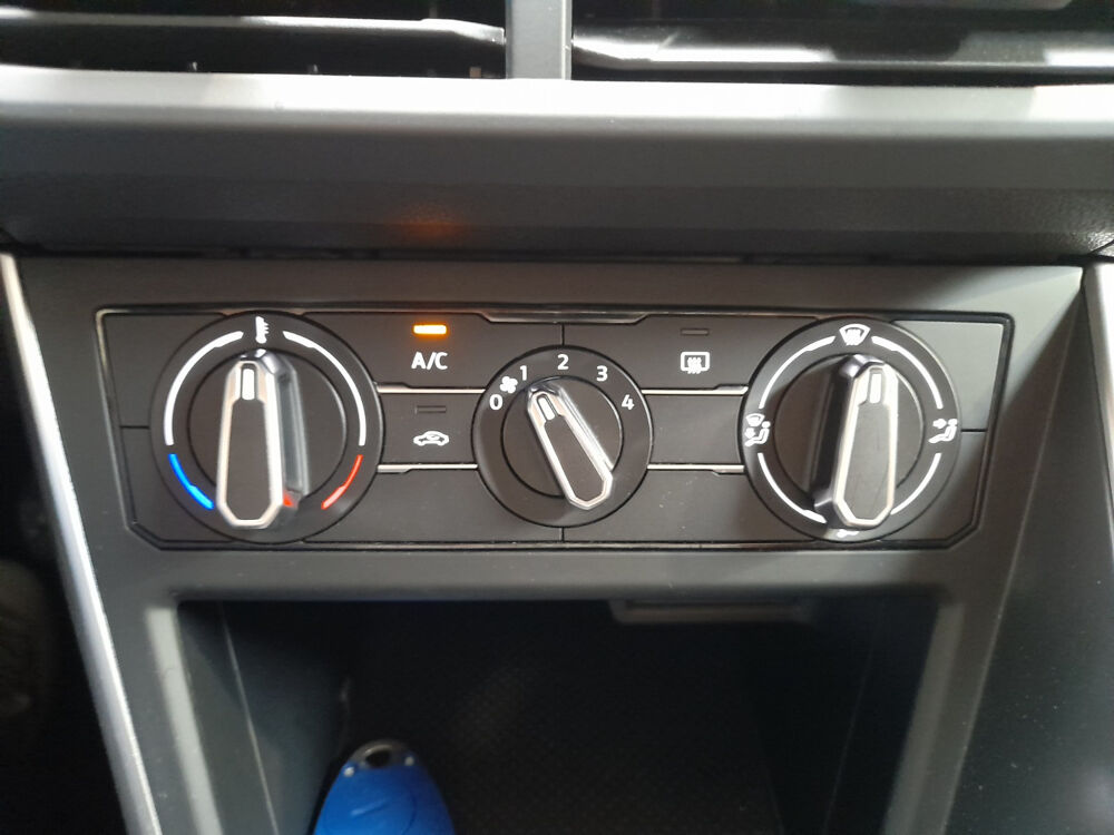 Taigo 1.0 TSI 95 BVM5 Life Business 2023 occasion 35520 LA CHAPELLE-DES-FOUGERETZ