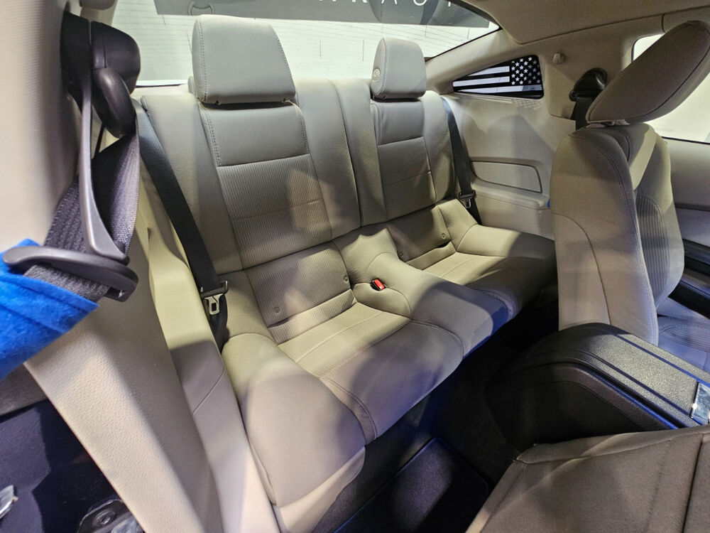 Mustang 3.7 L V6 305 CV USA 2010 occasion 35520 LA CHAPELLE-DES-FOUGERETZ