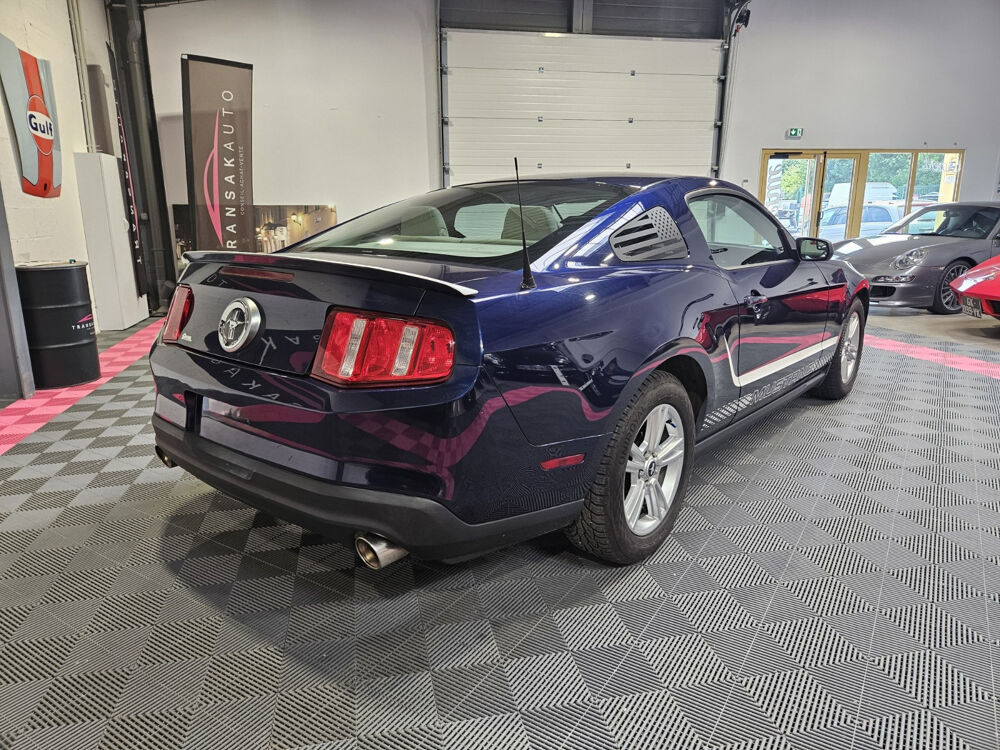 Mustang 3.7 L V6 305 CV USA 2010 occasion 35520 LA CHAPELLE-DES-FOUGERETZ