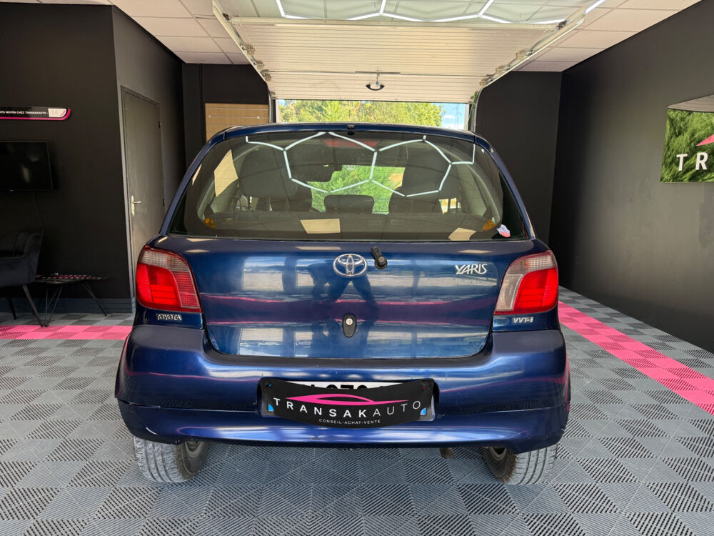 Yaris 70 VVT-i Linea Luna 2002 occasion 24200 Sarlat-La-Can&eacute;da