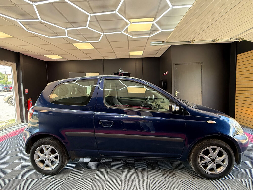 Yaris 70 VVT-i Linea Luna 2002 occasion 24200 Sarlat-La-Can&eacute;da