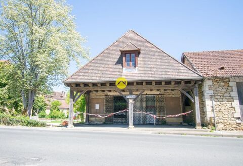 Local commercial au centre ville 260000 24220 Saint-cyprien