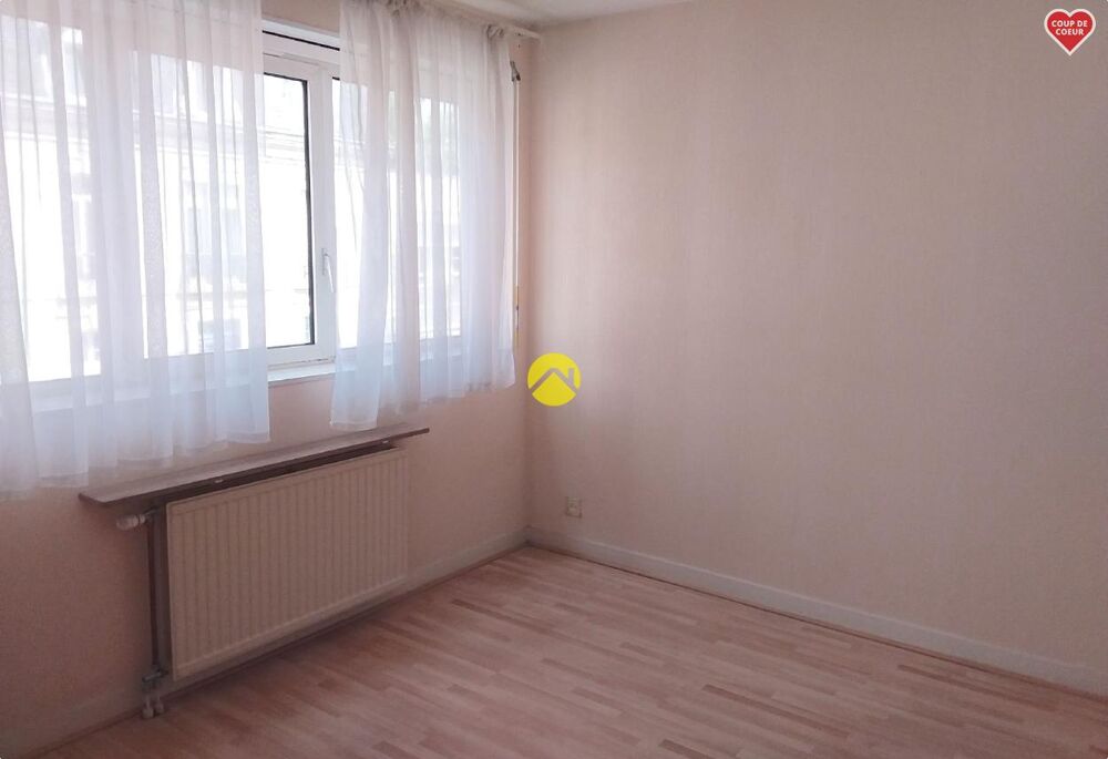 APPARTEMENT AVEC BALCON ET GARAGE