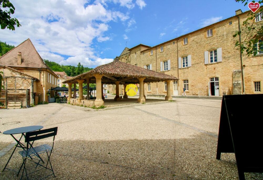  Galerie d'art avec appartement 1ch Cadouin