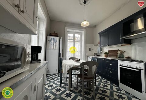   CENTRE-BOURG IMMEDIATEMNT HABITABLE 