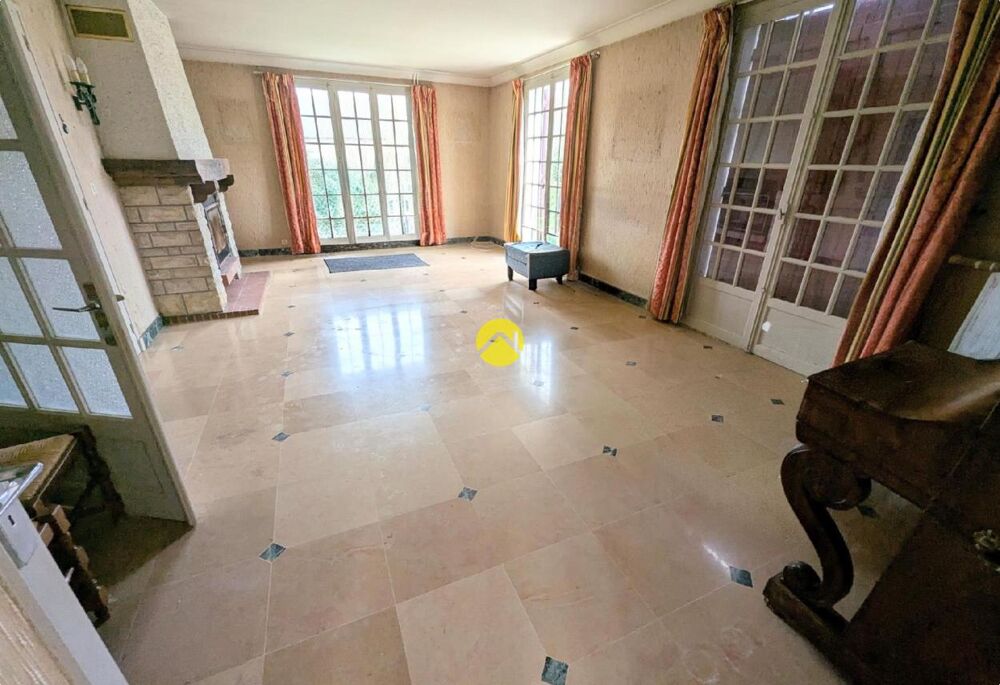 Maison 260m².7ch.Sous-sol.sur2400m²