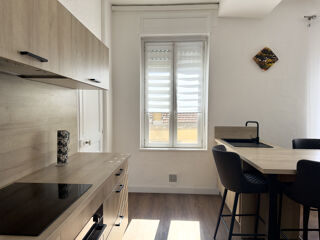  Appartement à louer 2 pièces 50 m²