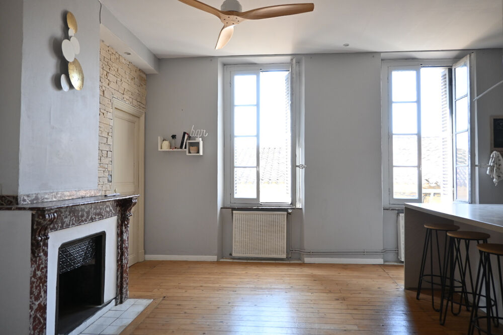 Vente Appartement Charmant appartement T4 de 124 m2 en dernier étage au cœur du centre-ville de Carcassonne Carcassonne