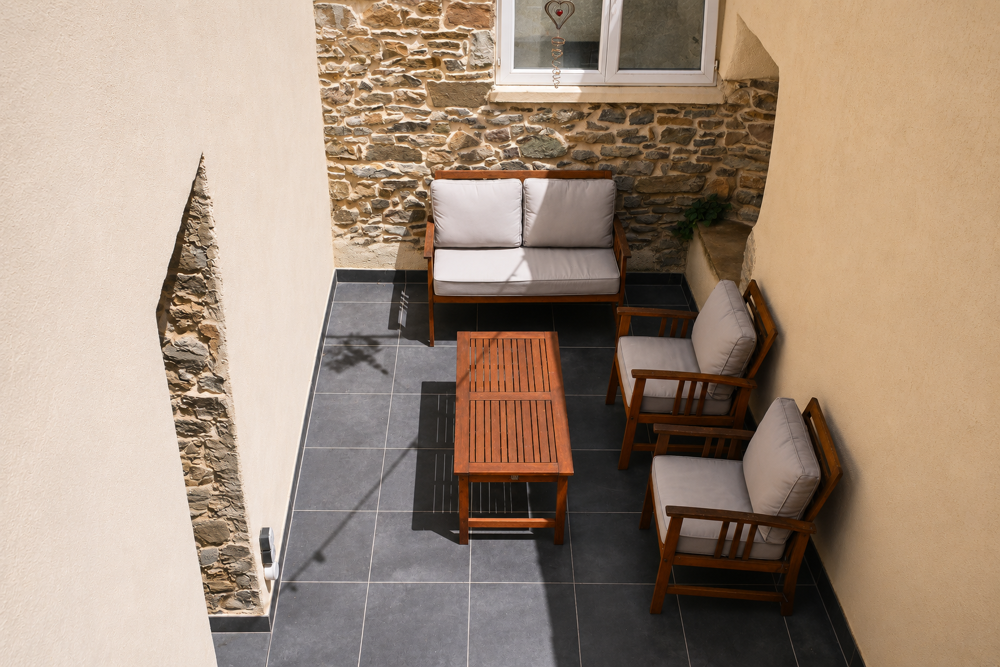 Vente Maison Maison de caractère 131 m2   Terrasse panoramique, patio, garage   Proche Lagrasse Montlaur