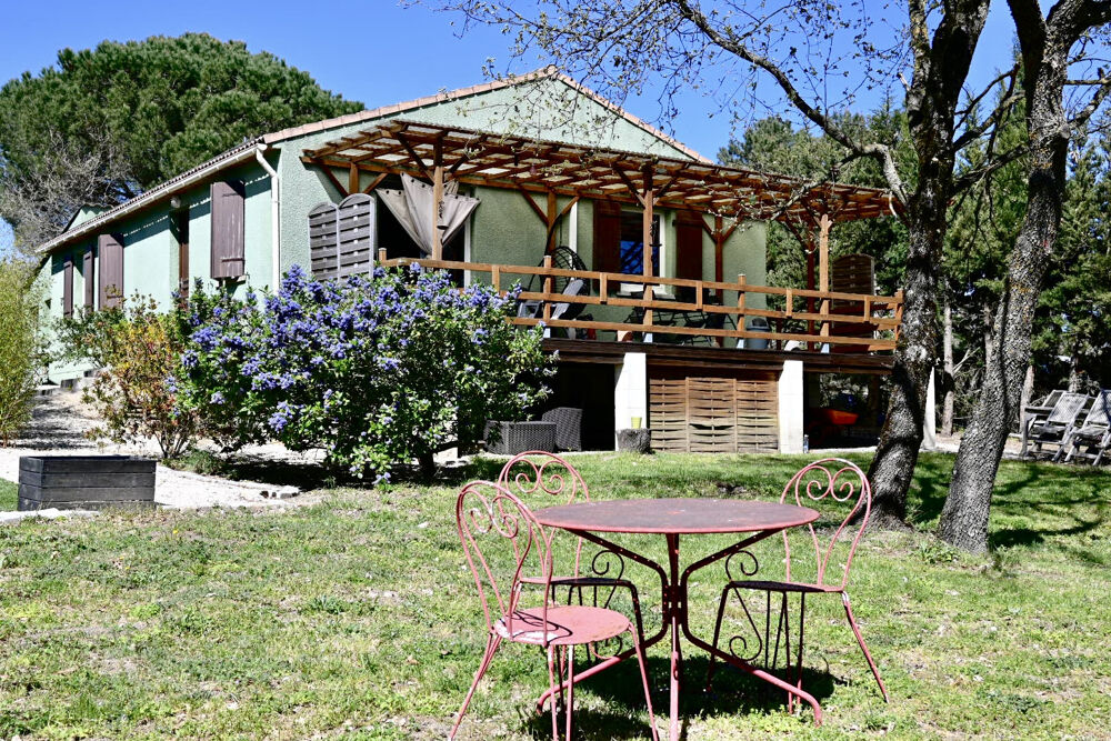 À VENDRE Ensemble immobilier avec forte rentabilité à Montolieu (village du livre)