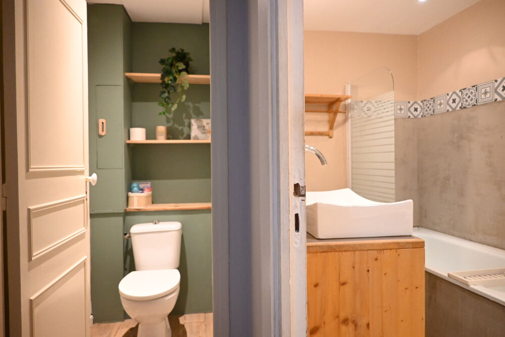 Vente Appartement Charmant appartement T4 de 124 m2 en dernier étage au cœur du centre-ville de Carcassonne Carcassonne