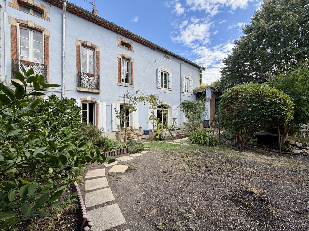 Vente Maison Maison de ville de caractère avec jardin et stationnement Carcassonne
