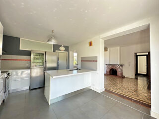  Maison  vendre 9 pices 208 m