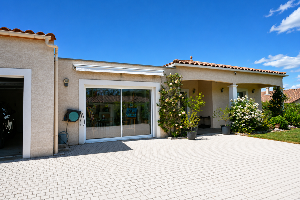 Maison T5 de plain pied - Montlegun - grand garage