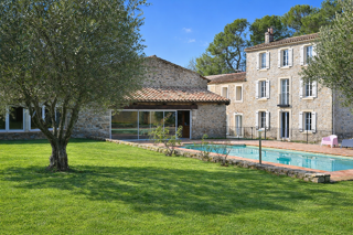  Propri�t�/ch�teau � vendre 8 pi�ces 231 m�