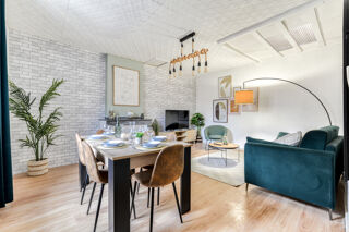  Immeuble à vendre 307 m²