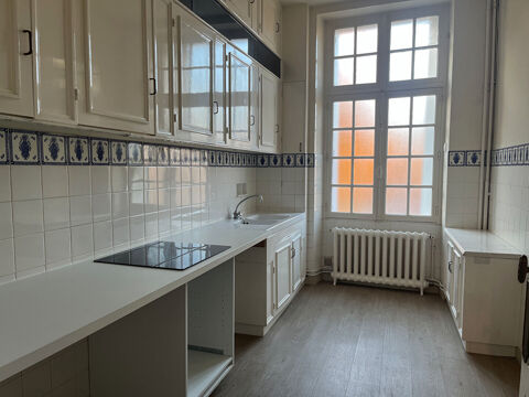  Maison � louer 6 pi�ces 211 m�