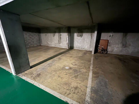  Parking / Garage � louer 