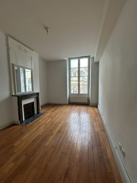  Appartement � louer 3 pi�ces 82 m�