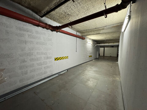  Parking / Garage � louer 1 pi�ce 28 m�
