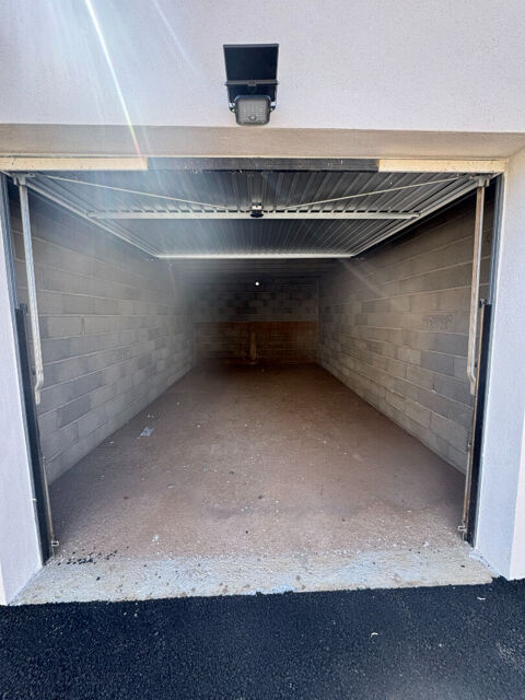  Parking / Garage � louer 1 pi�ce 23 m�