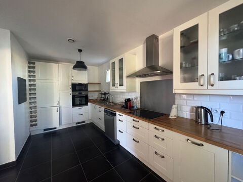   Location Maison Maison - 5 pi�ce(s) - 167 m�