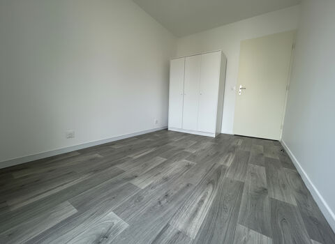  Appartement � louer 4 pi�ces 77 m�