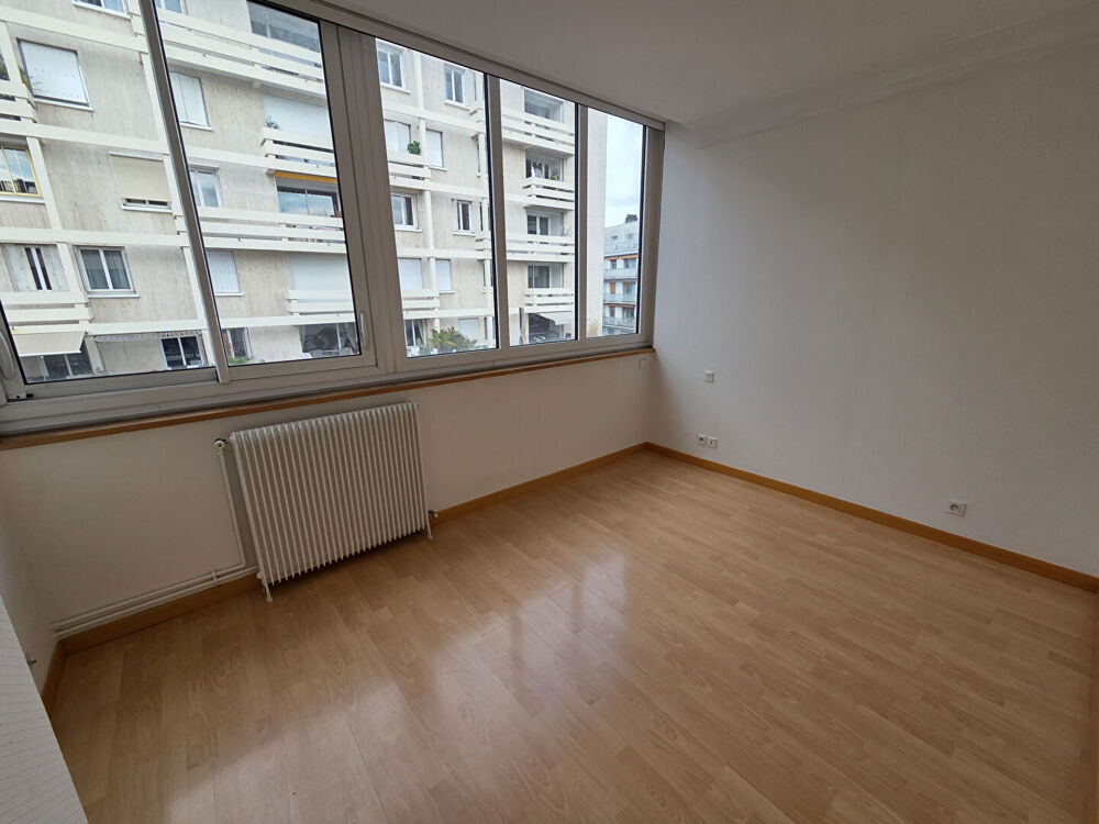 Appartement a louer  - 4 pièce(s) - 118 m2 - Surfyn