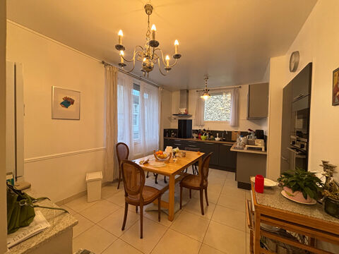  Maison � louer 7 pi�ces 195 m�