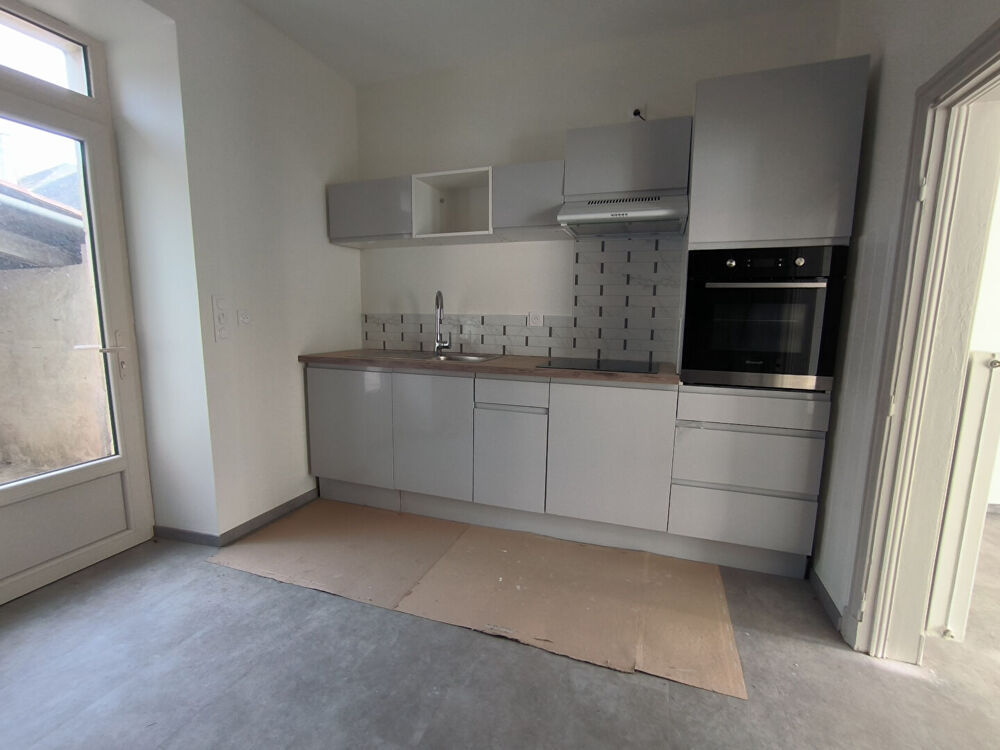 location Maison - 4 pi�ce(s) - 109 m� Chaunay (86510)