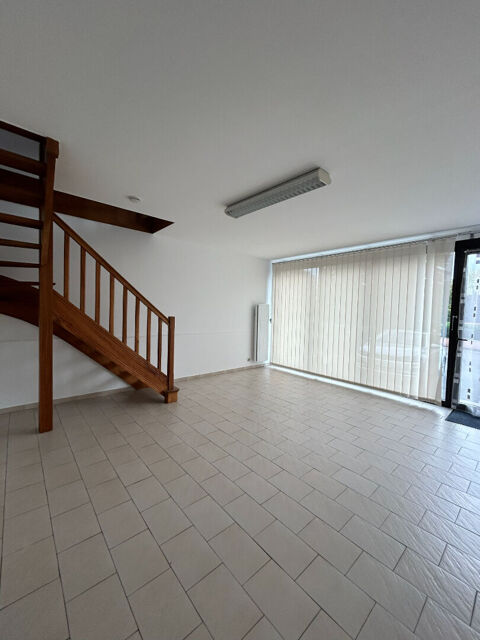  Maison  louer 2 pices 74 m