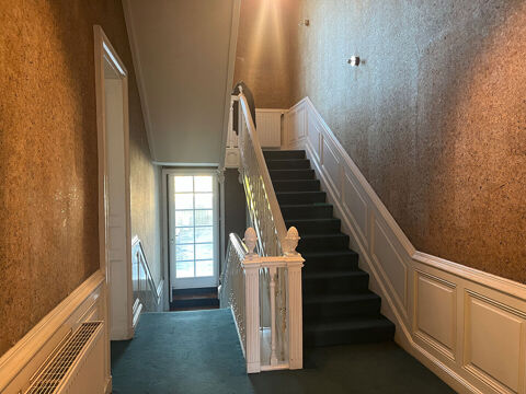  Maison  louer 6 pices 211 m