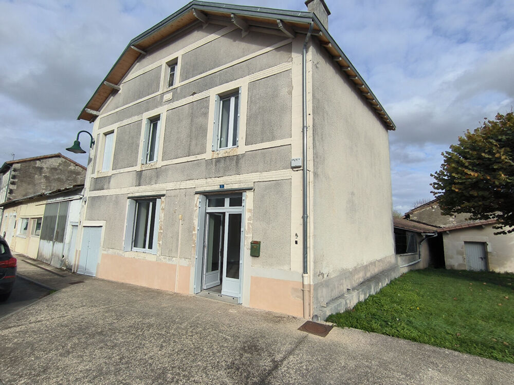 location Maison - 4 pi�ce(s) - 109 m� Chaunay (86510)