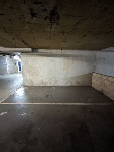  Parking / Garage � louer 12 m�