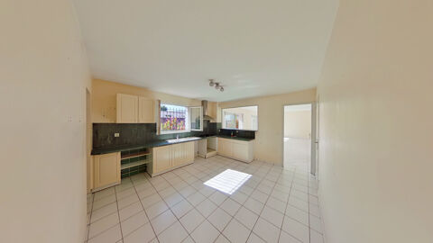  Maison � louer 7 pi�ces 180 m�