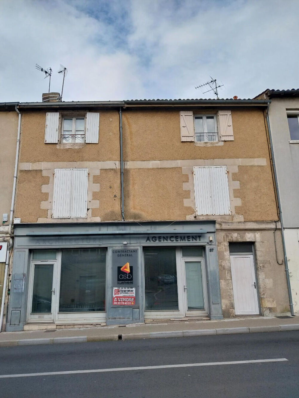 vente Immeuble - 7 pi�ce(s) - 200 m� Poitiers (86000)