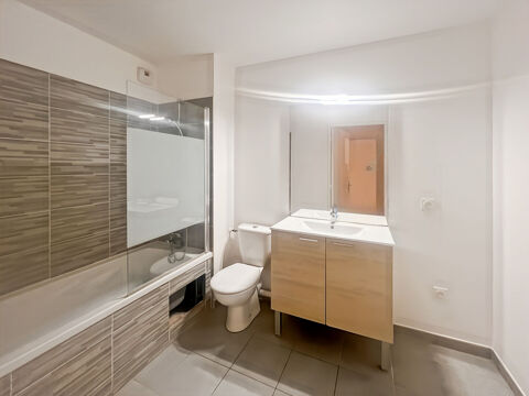  Appartement � louer 4 pi�ces 75 m�