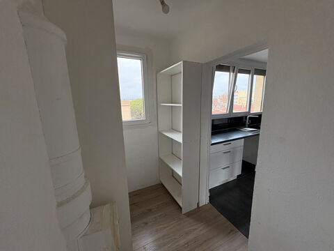  Appartement � louer 5 pi�ces 99 m�