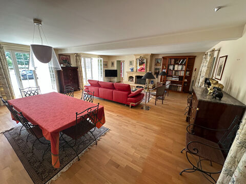  Maison � louer 10 pi�ces 225 m�