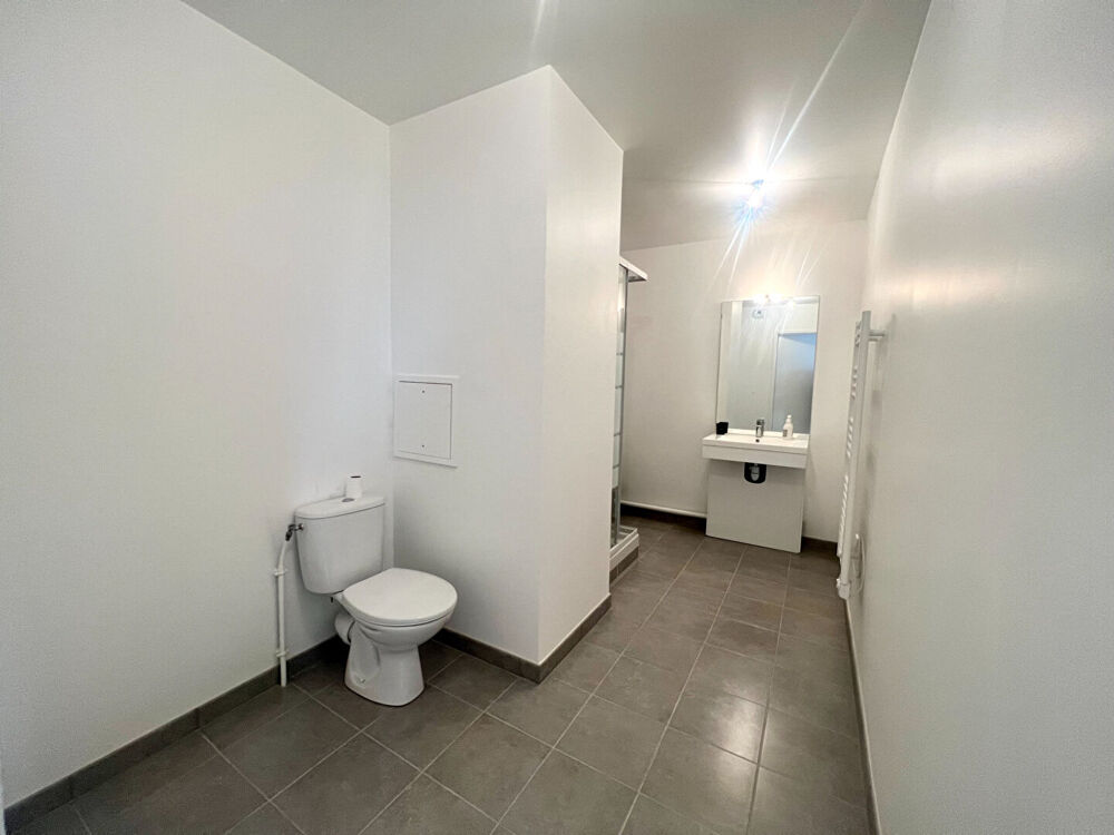 location Appartement - 2 pi�ce(s) - 45 m� Dammarie-les-Lys (77190)