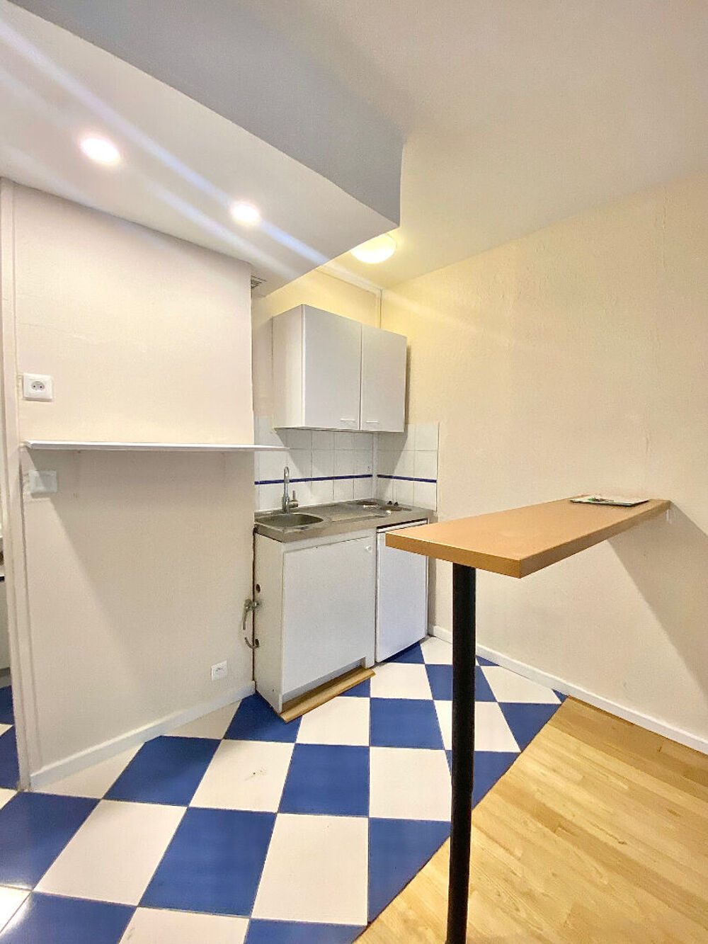 location Appartement - 1 pi�ce(s) - 17 m� Fontenay-le-Fleury (78330)