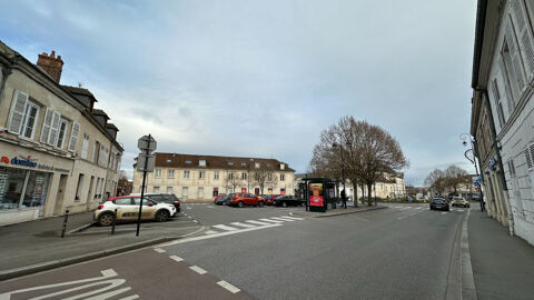  Maison � louer 8 pi�ces 210 m�