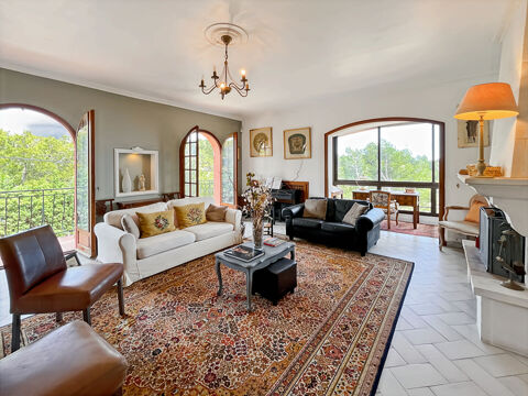   Location Maison Maison - 6 pi�ce(s) - 180 m�