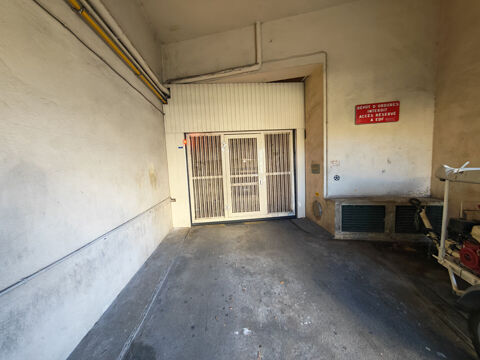  Parking / Garage � louer 12 m�
