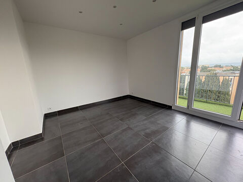  Appartement � louer 5 pi�ces 99 m�