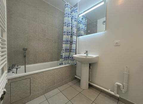  Appartement � louer 4 pi�ces 77 m�