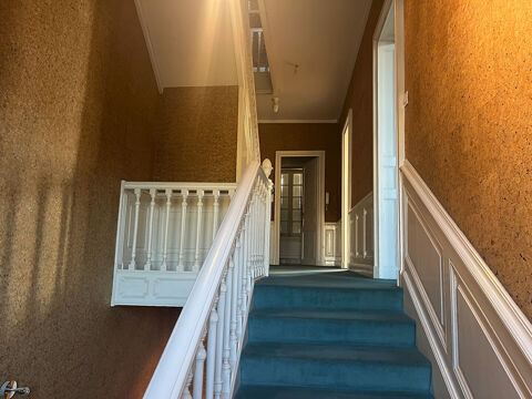  Maison � louer 6 pi�ces 211 m�