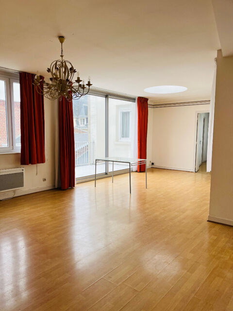  Appartement � louer 3 pi�ces 98 m�