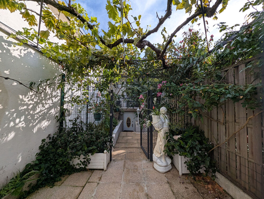 vente Maison - 10 pi�ce(s) - 180 m� Clamart (92140)